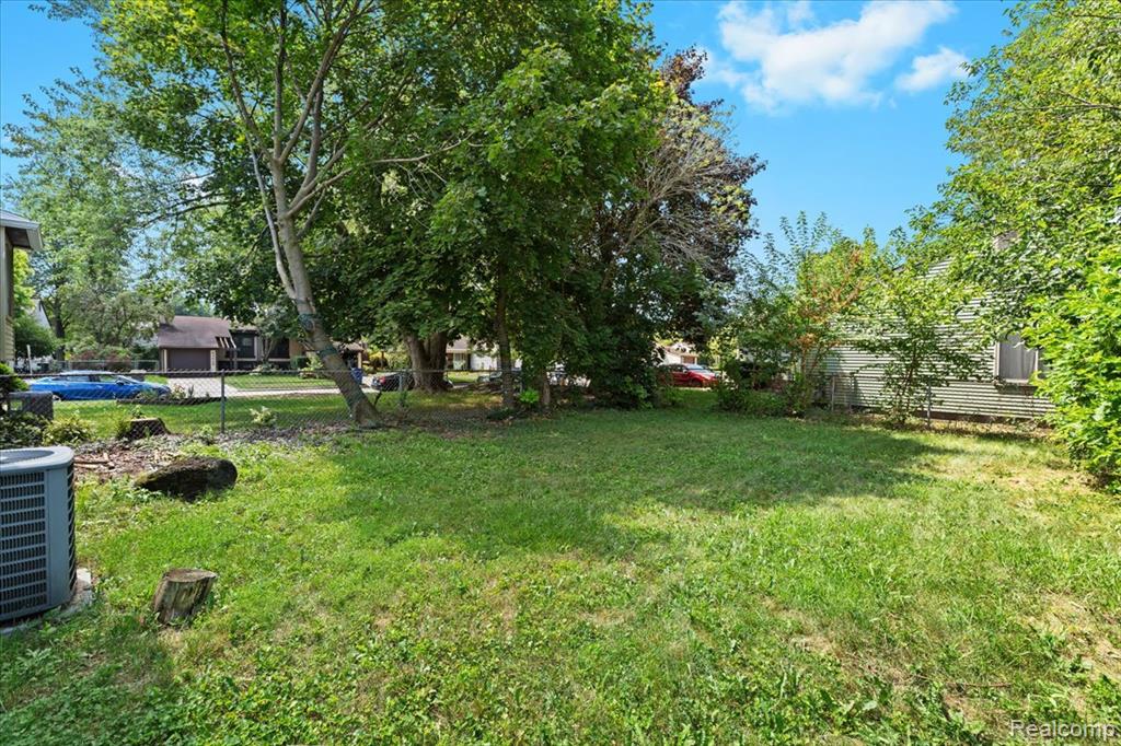 6717 Foxthorn Road, Canton, MI 48187 — Photo 20