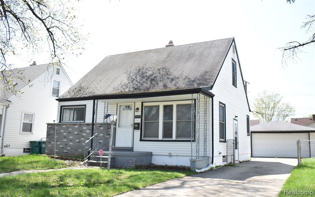 7019 Cardwell Street, Garden City, MI — Photo 2