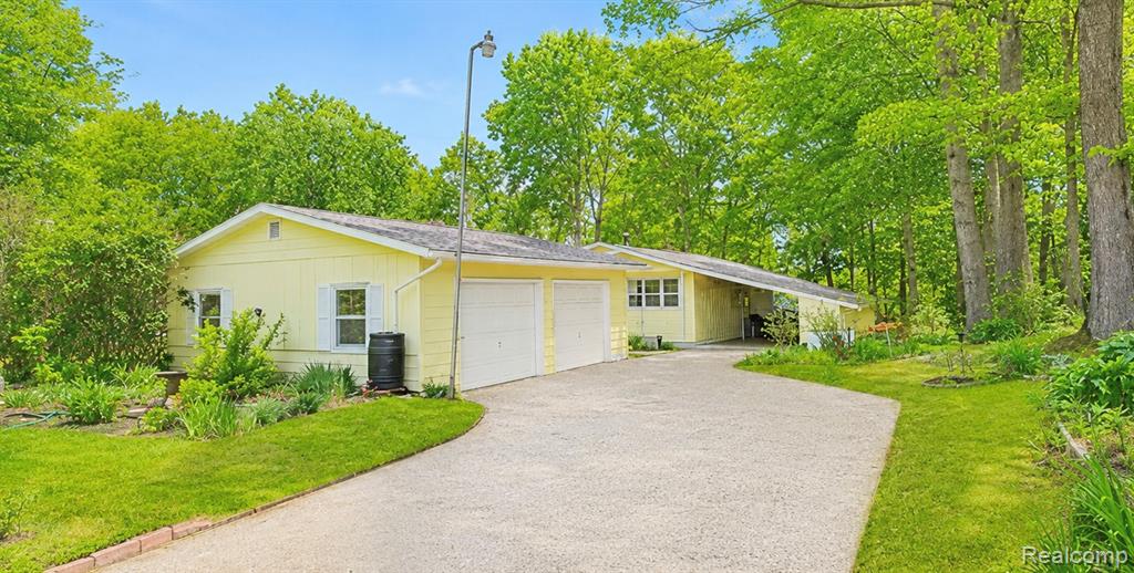 4840 N Flint Road, Sanford, MI 48657