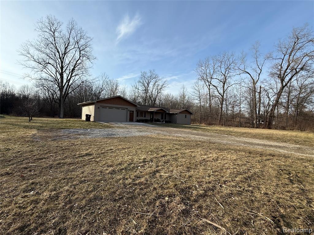 26020 Martinsville Road, Belleville, MI 48111 — Photo 3