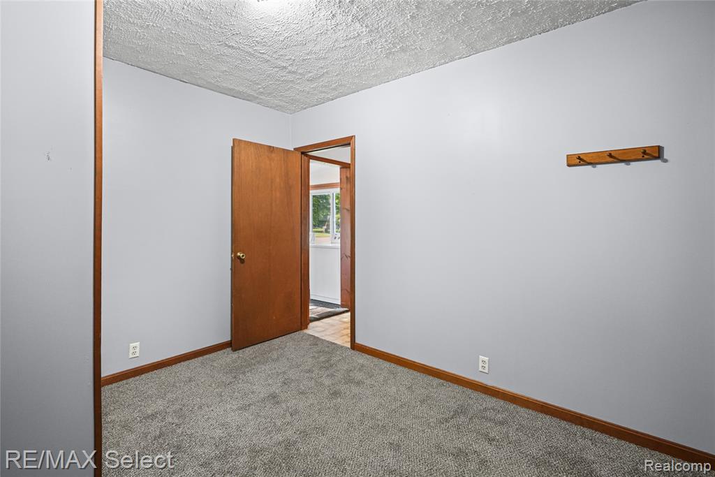 406 E Vienna Street, Clio, MI 48420 — Photo 27