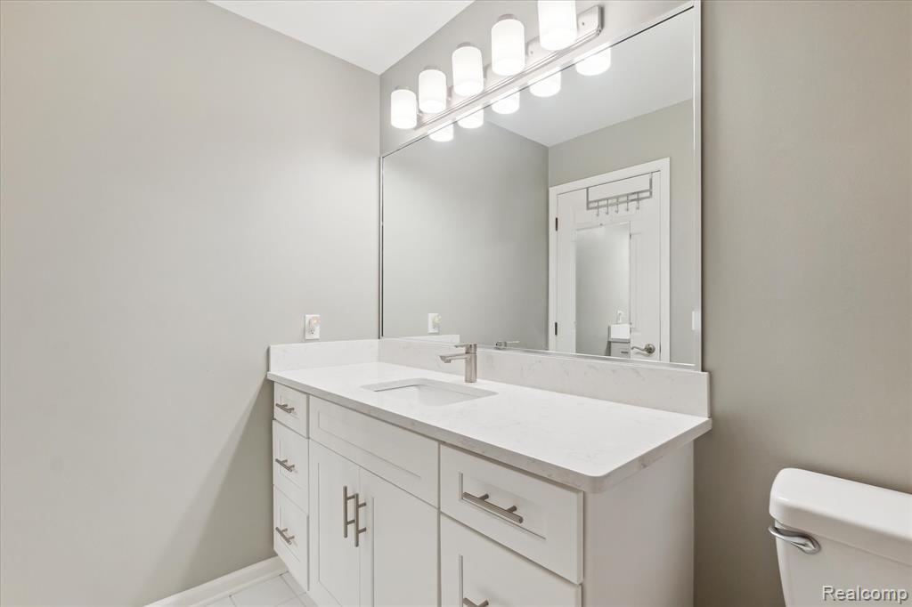 672 Morningside Drive, Grand Blanc, MI 48439 — Photo 35
