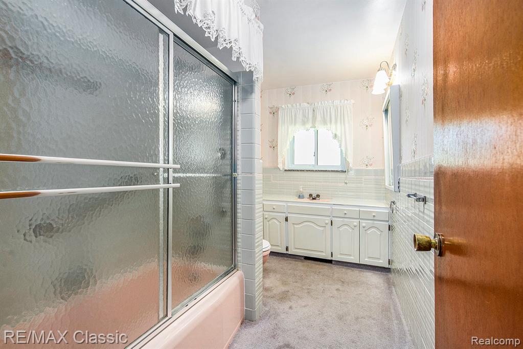9304 Morrison Avenue, Plymouth, MI 48170 — Photo 17