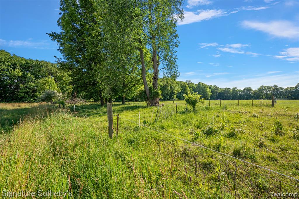 3915 McGinnis Road, Holly, MI 48442 — Photo 13