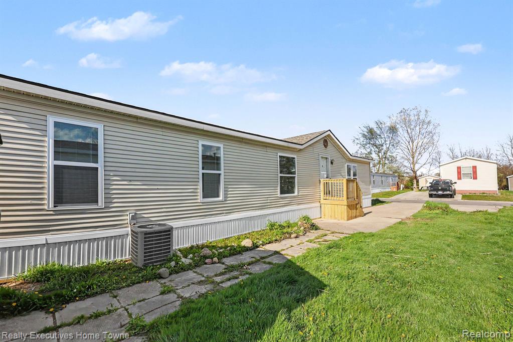 59587 Susan Ln N., Lenox, MI 48048 — Photo 26