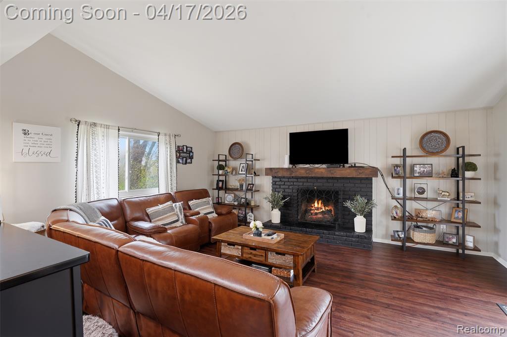 9610 Woody Court, White Lake, MI — Photo 9