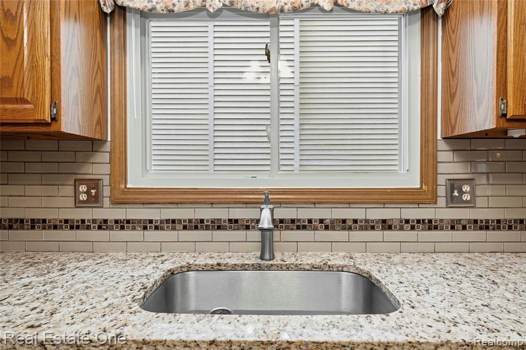 27586 David Givens Street, Warren, MI 48092 — Photo 18