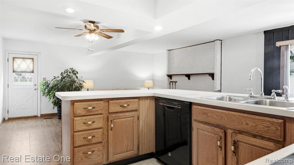 9384 Elaine Court, Taylor, MI 48180 — Photo 10