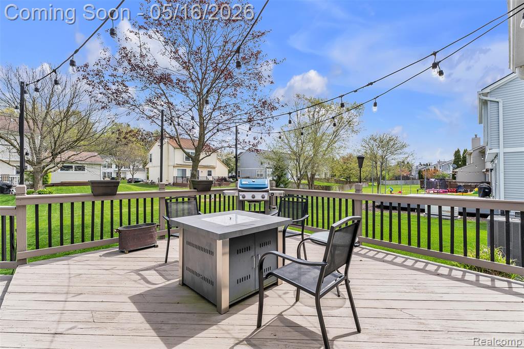 944 S Parkwood Drive, South Lyon, MI 48178 — Photo 51