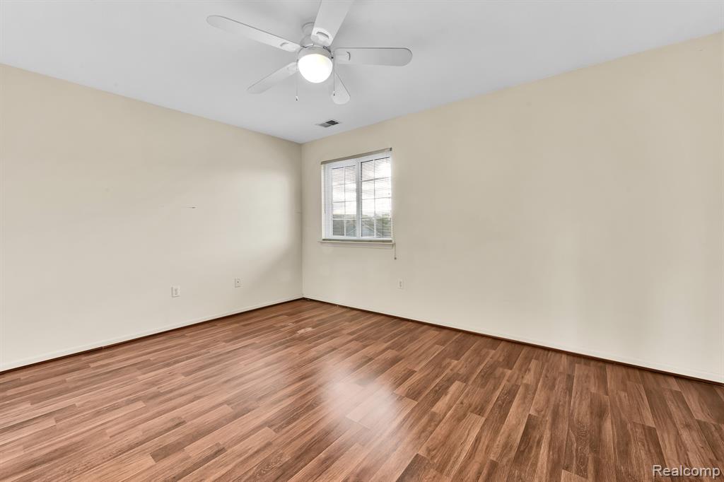 23268 STOFLET Lane, Trenton, MI 48183 — Photo 15