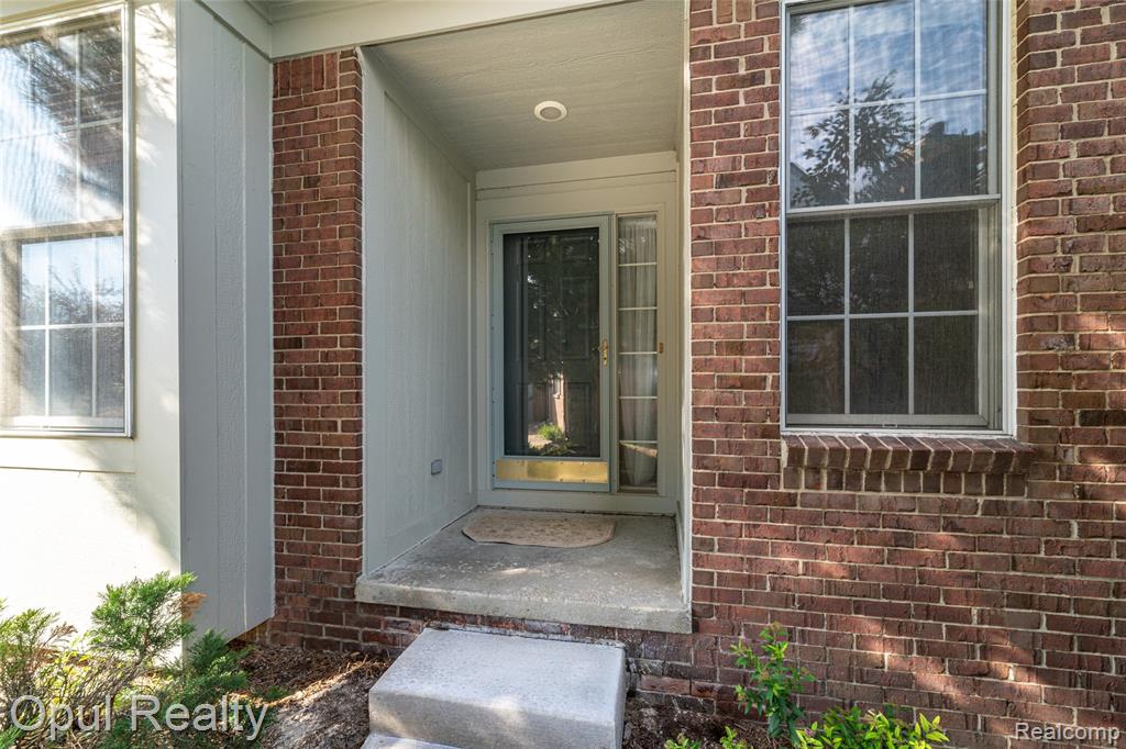 17036 Sycamore Court, Northville, MI 48168 — Photo 3