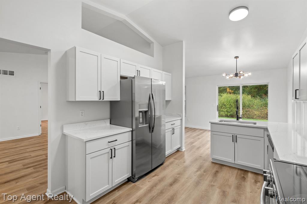 42773 Maude Court, Van Buren, MI 48111 — Photo 5