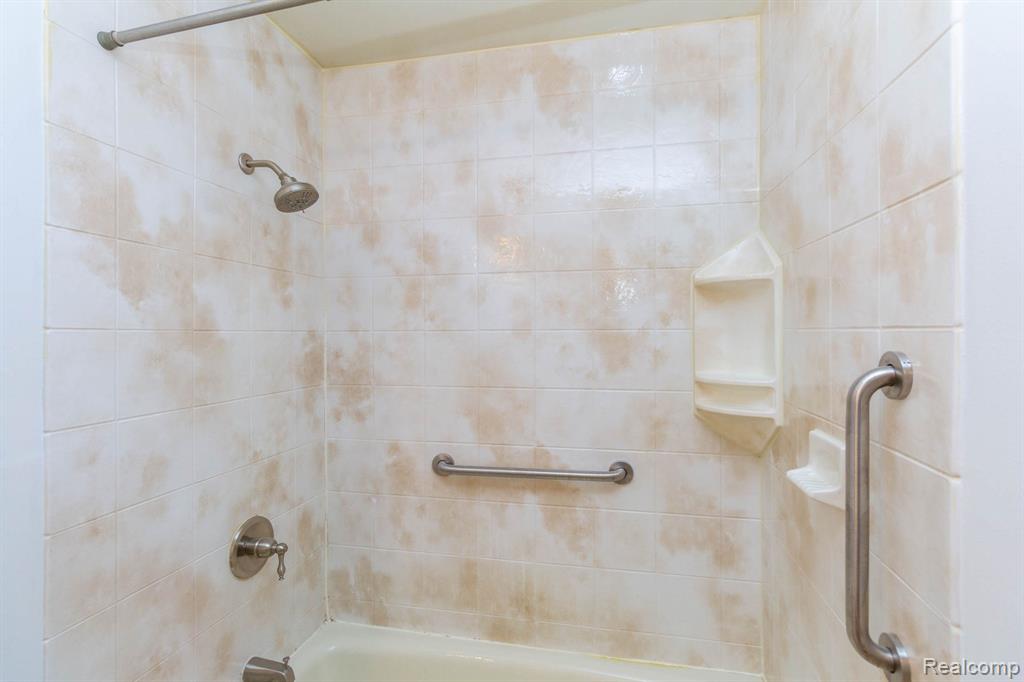 32016 Belcrest Road, Rockwood, MI — Photo 20