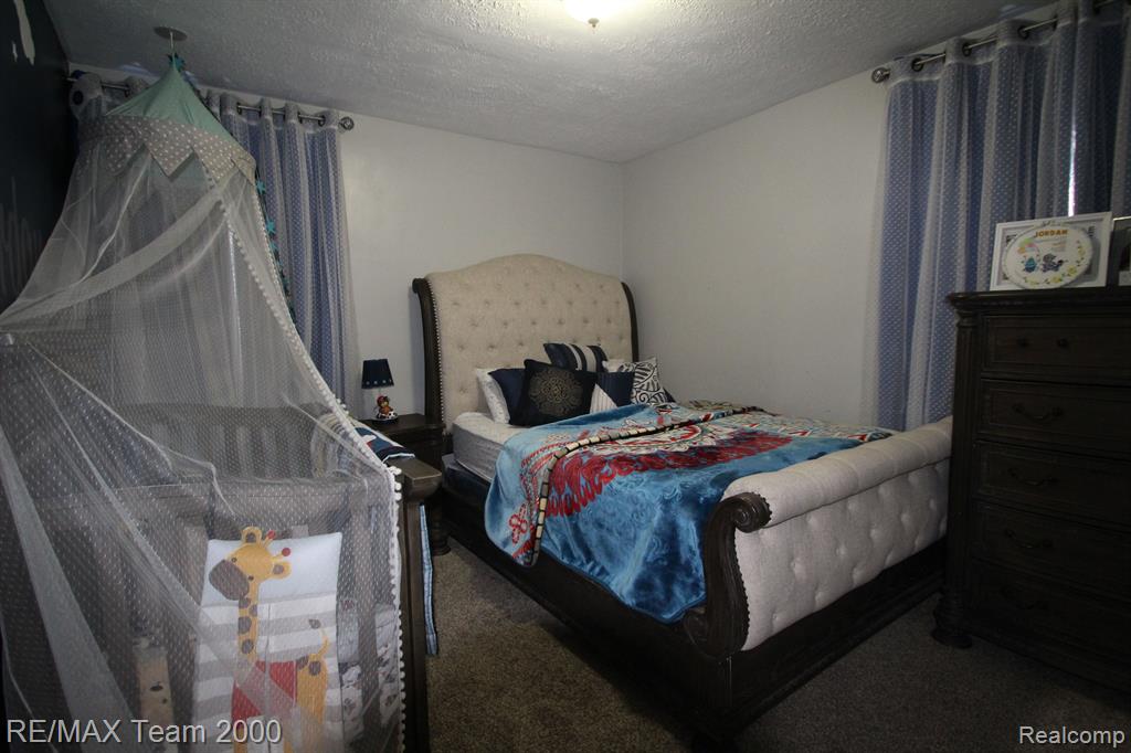 6000 ORCHARD Avenue, Dearborn, MI 48126 — Photo 15