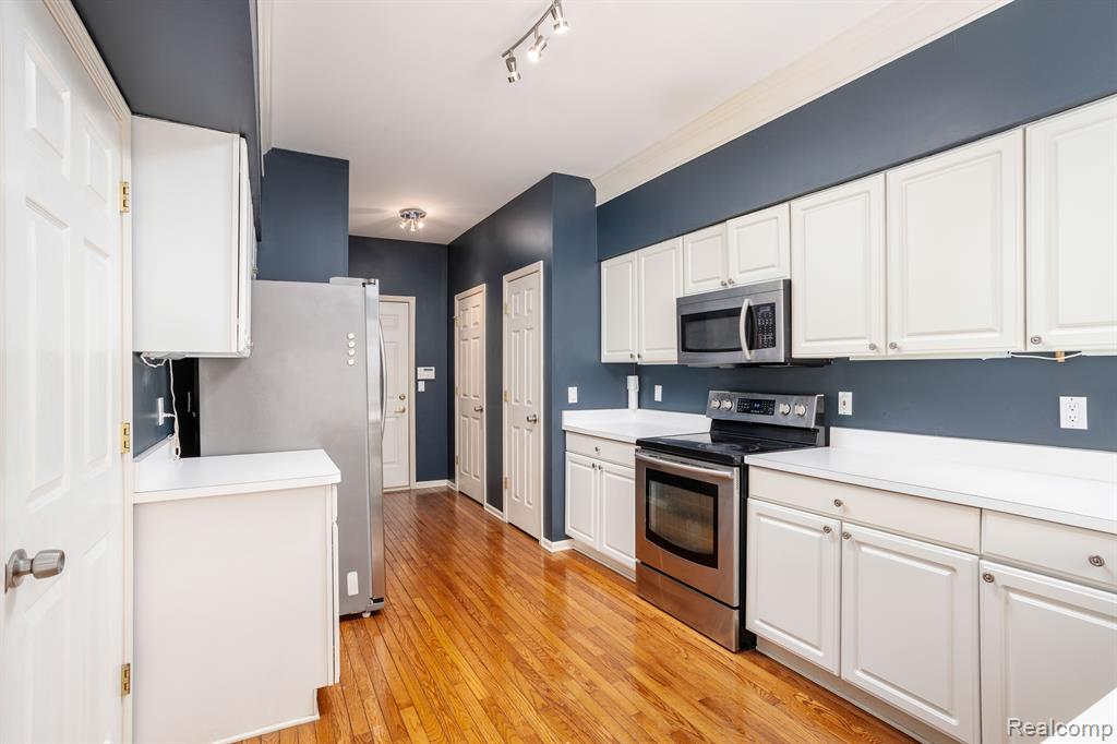 39559 MUIRFIELD Lane, Northville, MI 48168 — Photo 11