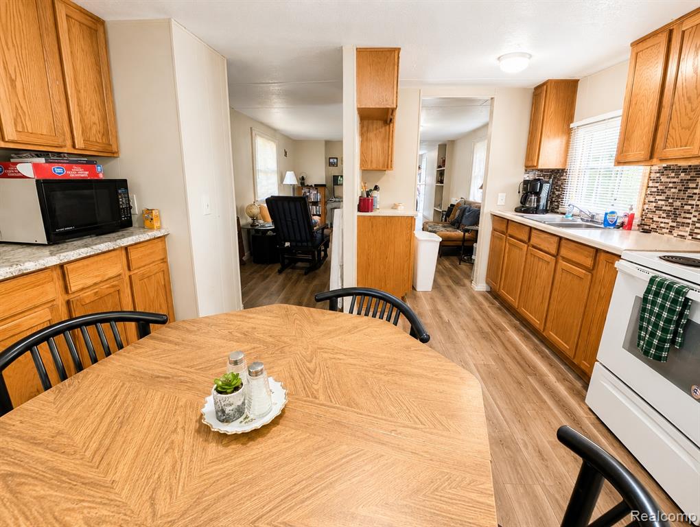 643 N Hockaday Road, Gladwin, MI 48624 — Photo 5