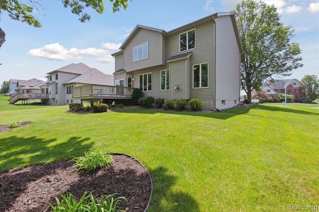 672 Morningside Drive, Grand Blanc, MI 48439 — Photo 43