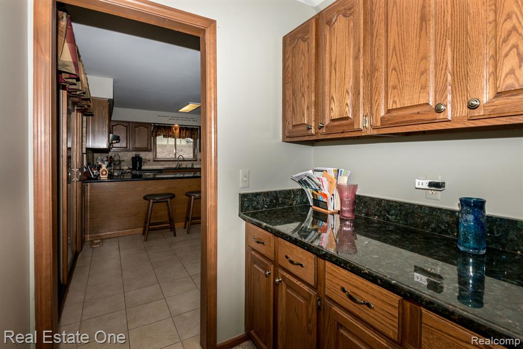 41344 Beacon Road, Novi, MI — Photo 31