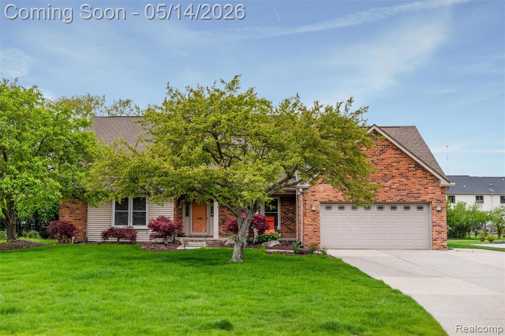 27526 Bridle Hills Drive, Farmington, MI 48336 — front exterior
