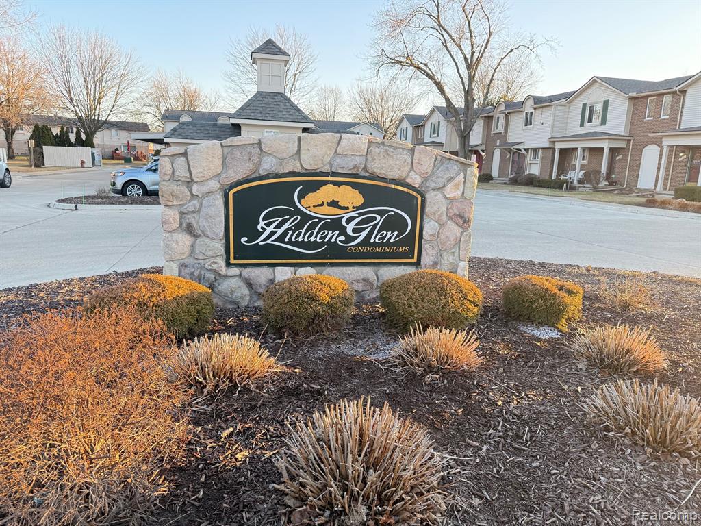 2002 W FRANKLIN Drive, 37, Canton, MI 48187 — Photo 4