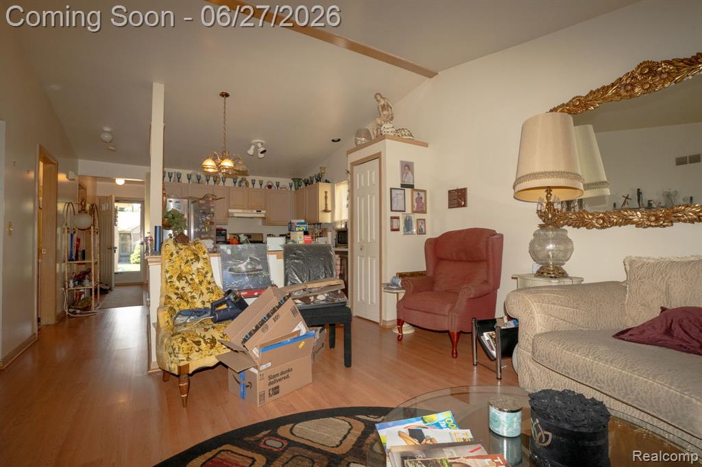 4044 Heatherwood Court, Warren, MI 48092 — Photo 4