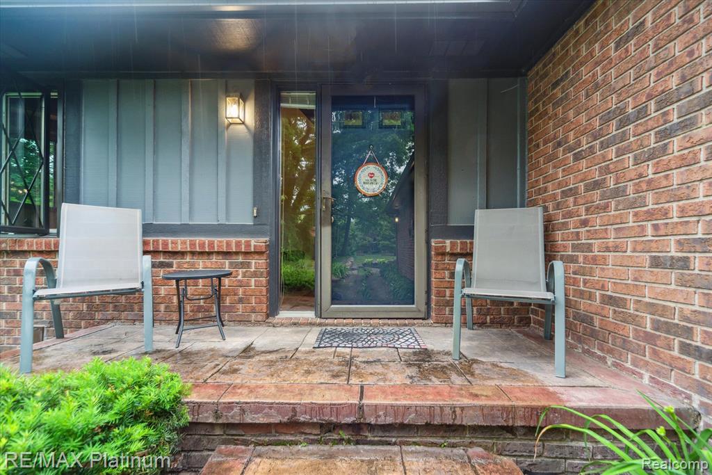 5152 Milroy Lane, Brighton, MI 48116 — Photo 5