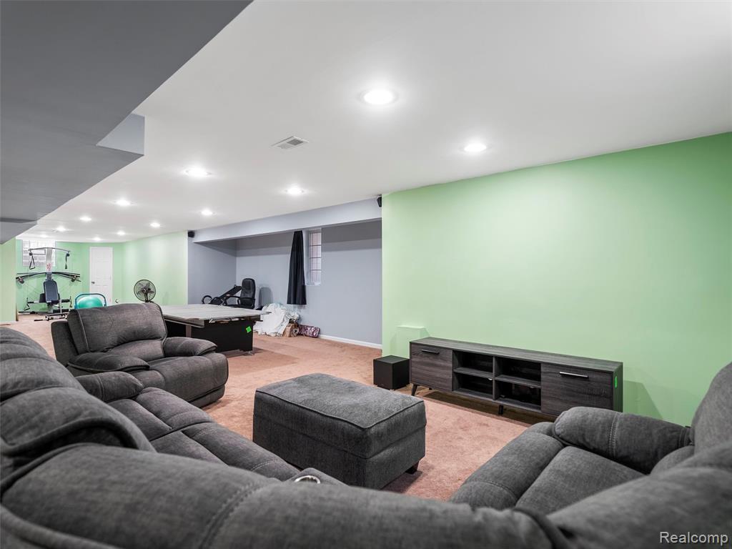 49727 E Central Park, Shelby Twp, MI 48317 — Photo 49