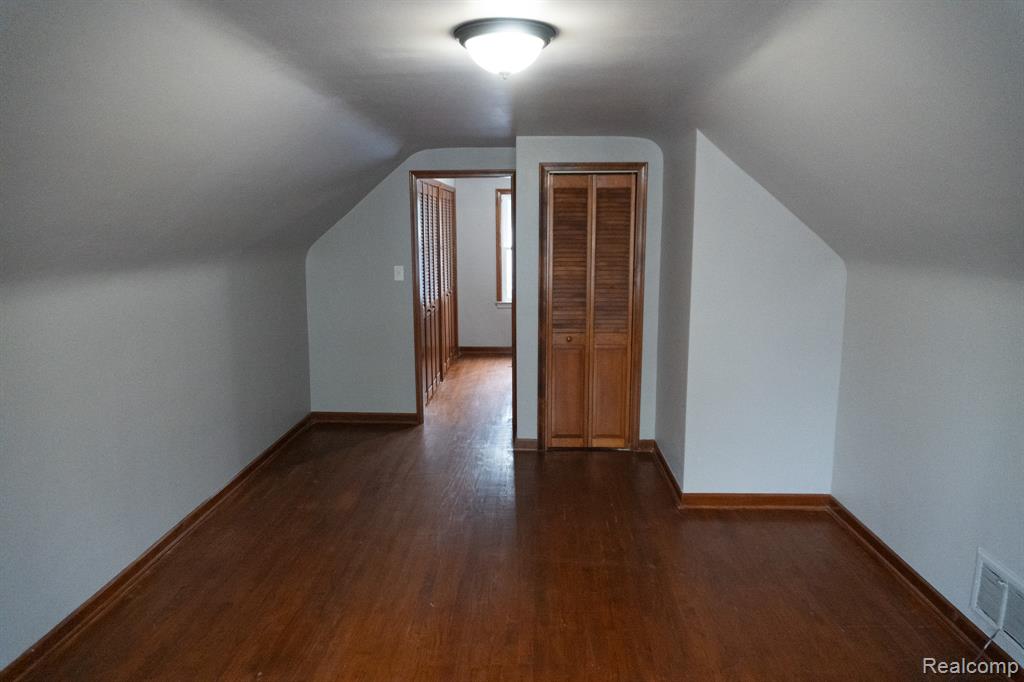 737 Campbell Street, Flint, MI 48507 — Photo 37