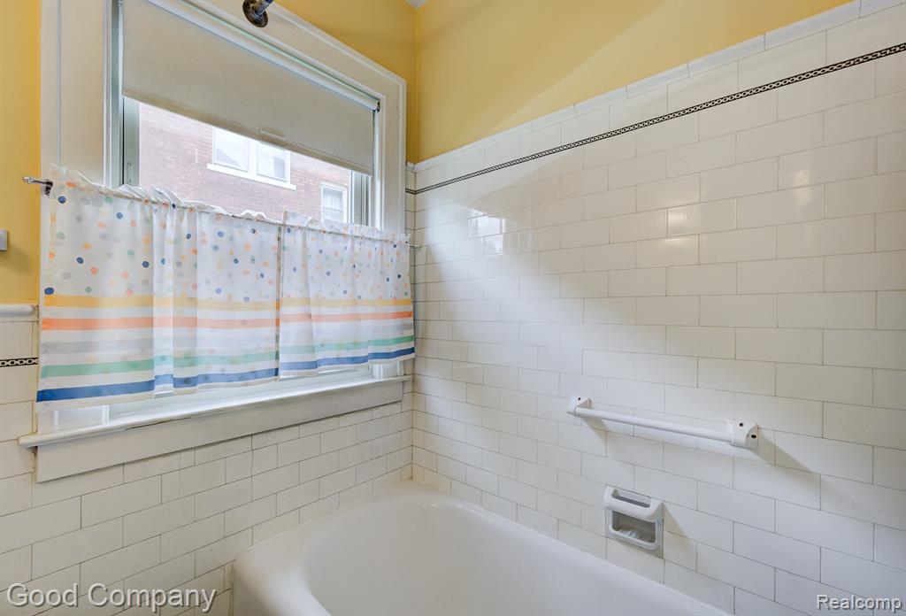 515 W Golden Gate, Highland Park, MI 48203 — Photo 19