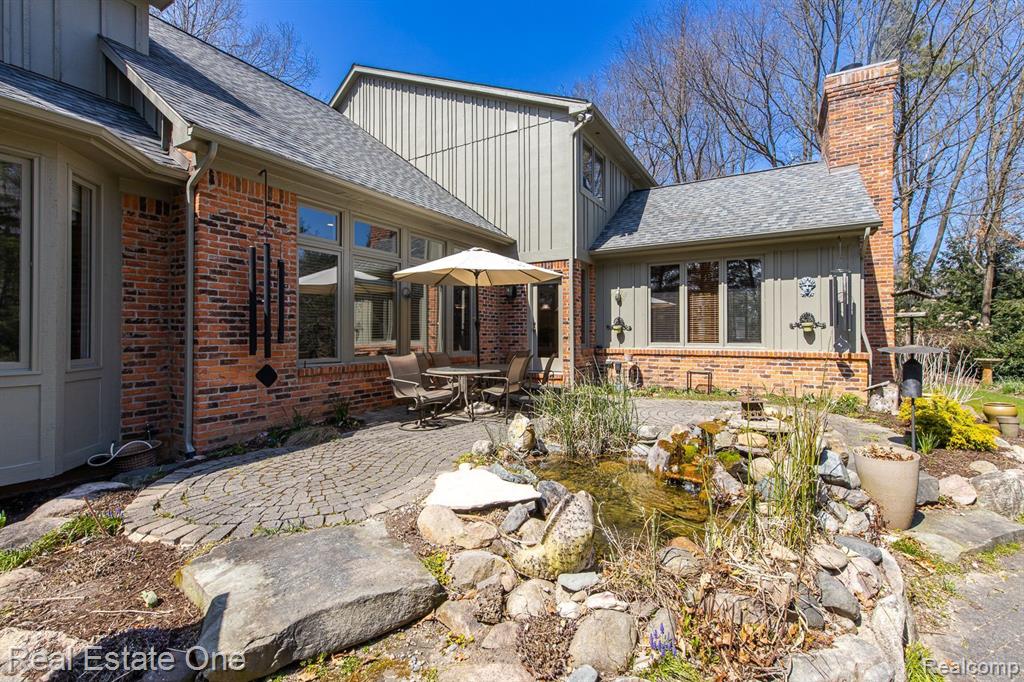 9316 LAKEBLUFF Drive, Clarkston, MI 48348 — Photo 59