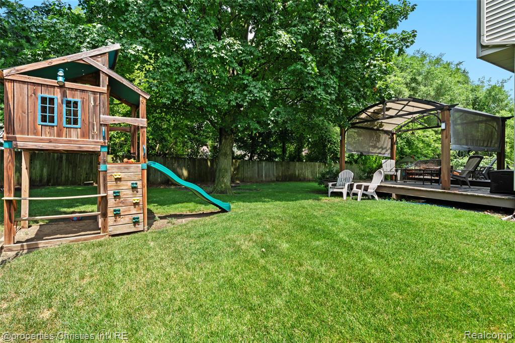 47242 Marina Drive, Belleville, MI 48111 — Photo 30