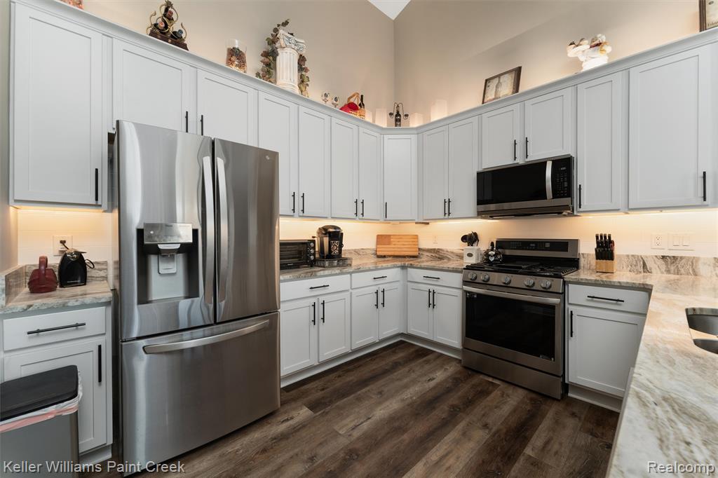 5597 Ashby Court, Waterford, MI 48327 — Photo 5