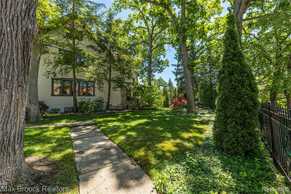 532 Brookside Avenue, Birmingham, MI 48009 — Photo 28