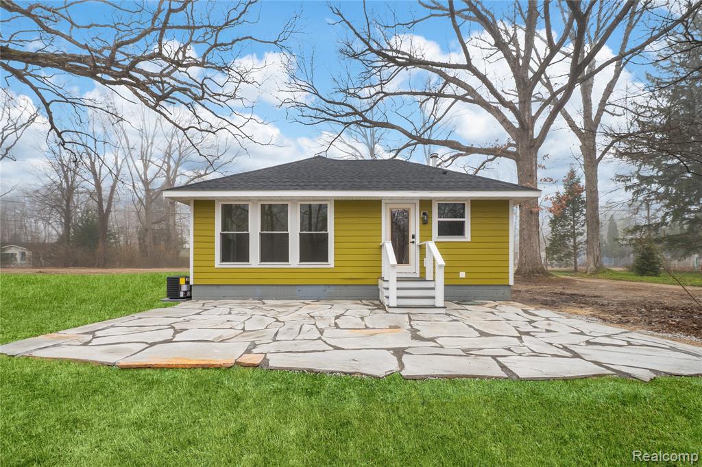 15801 Oak Avenue, Union Pier, MI 49129 — Photo 27