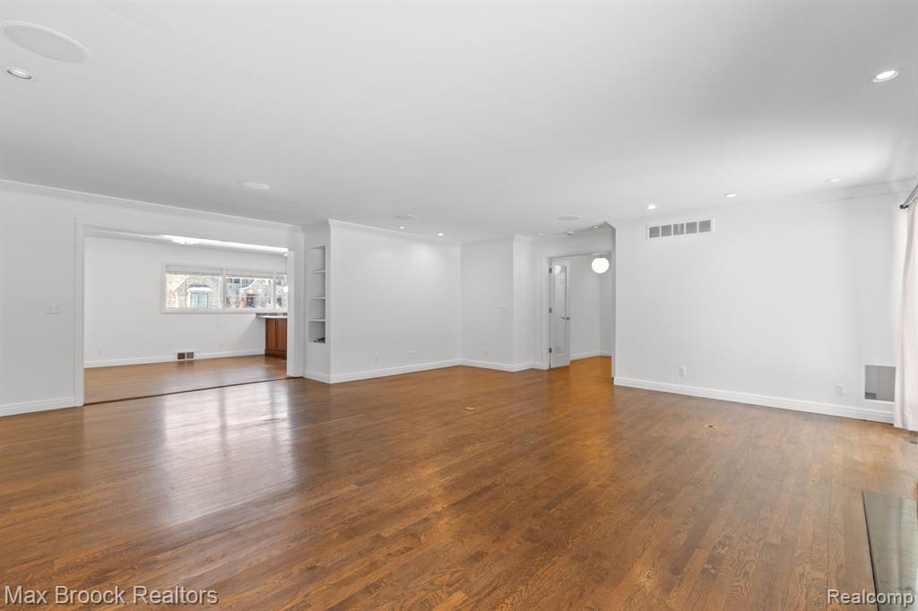 565 WESTBOURNE Drive, Bloomfield Hills, MI 48301 — Photo 9