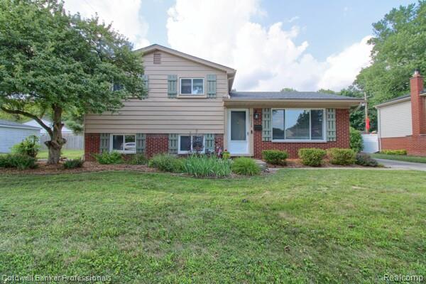 41928 River Oaks, Plymouth, MI 48170 — front exterior