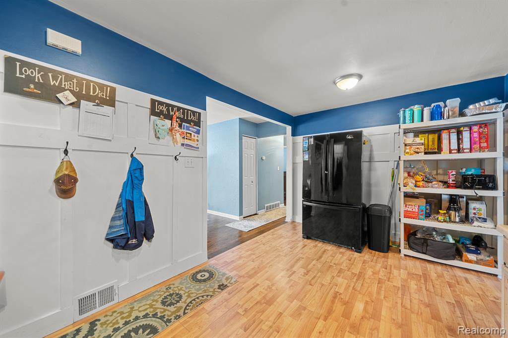 7249 MOHAWK Street, Westland, MI — Photo 13