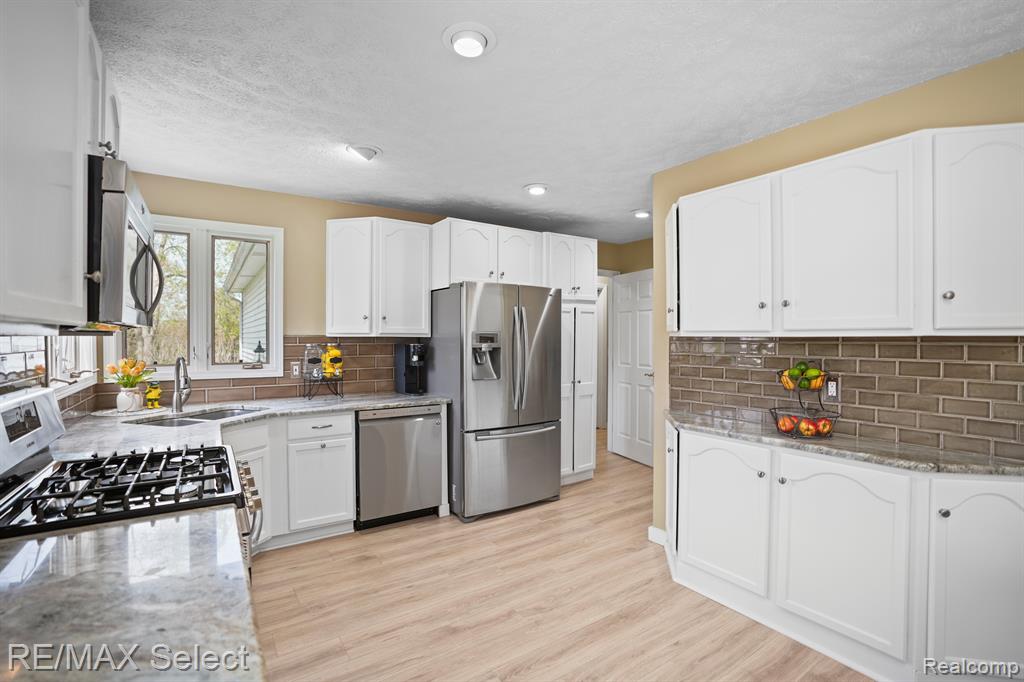 7404 HAVILAND BEACH Drive, Linden, MI 48451 — Photo 28