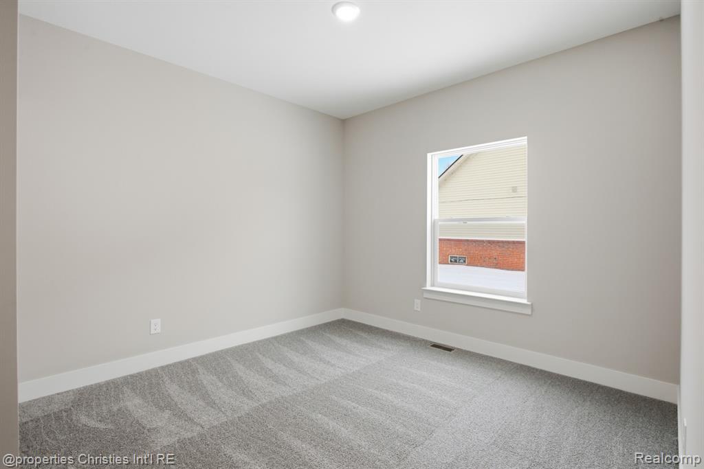 23150 Waterview Drive, New Boston, MI 48164 — Photo 29