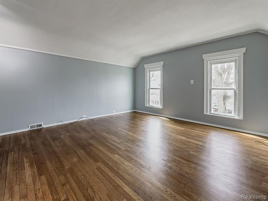 654 HICKORY unit 3 Street, Milford, MI 48381 — Photo 5