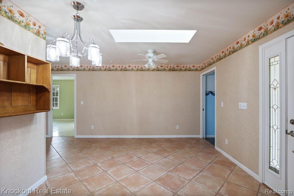 4887 CANTERBURY, Vassar, MI 48768 — Photo 14