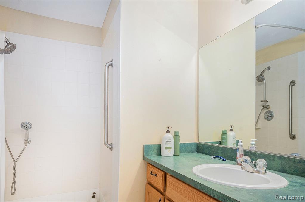 17432 N LUCILLE Circle, New Boston, MI 48164 — Photo 14