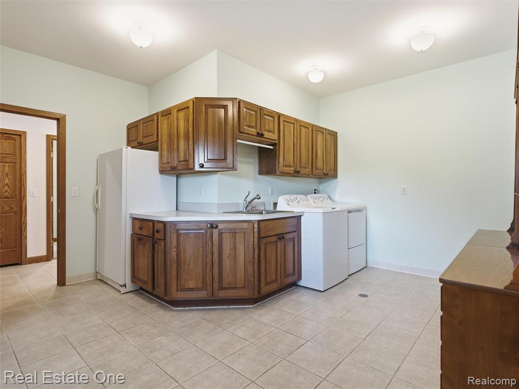 9400 Sashabaw Road, Clarkston, MI 48348 — Photo 45