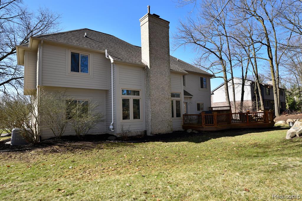 8284 BROOKSTONE Lane, Clarkston, MI 48348 — Photo 42