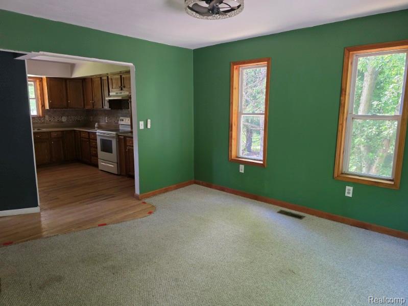 5848 Fostoria Road, Columbiaville, MI 48421 — Photo 4