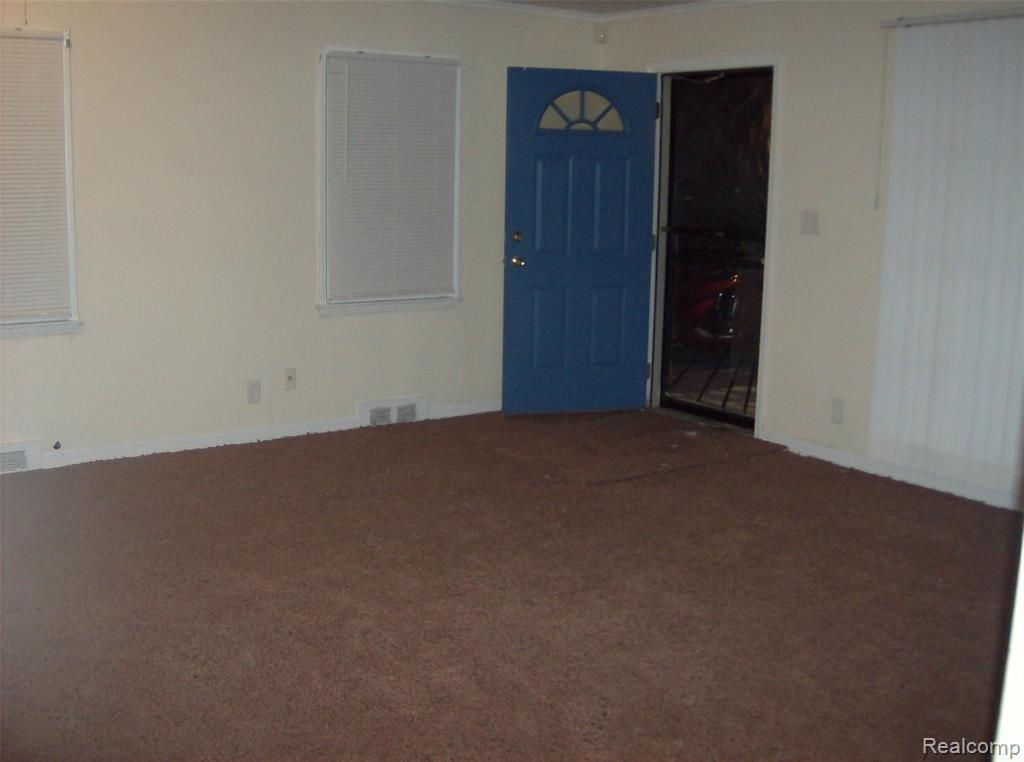 10641 TROY Street, Oak Park, MI, 48237