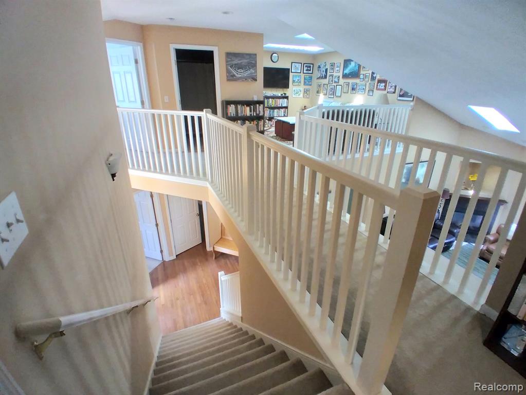 5528 GALLERY PARK, Ann Arbor, MI 48103 — Photo 2