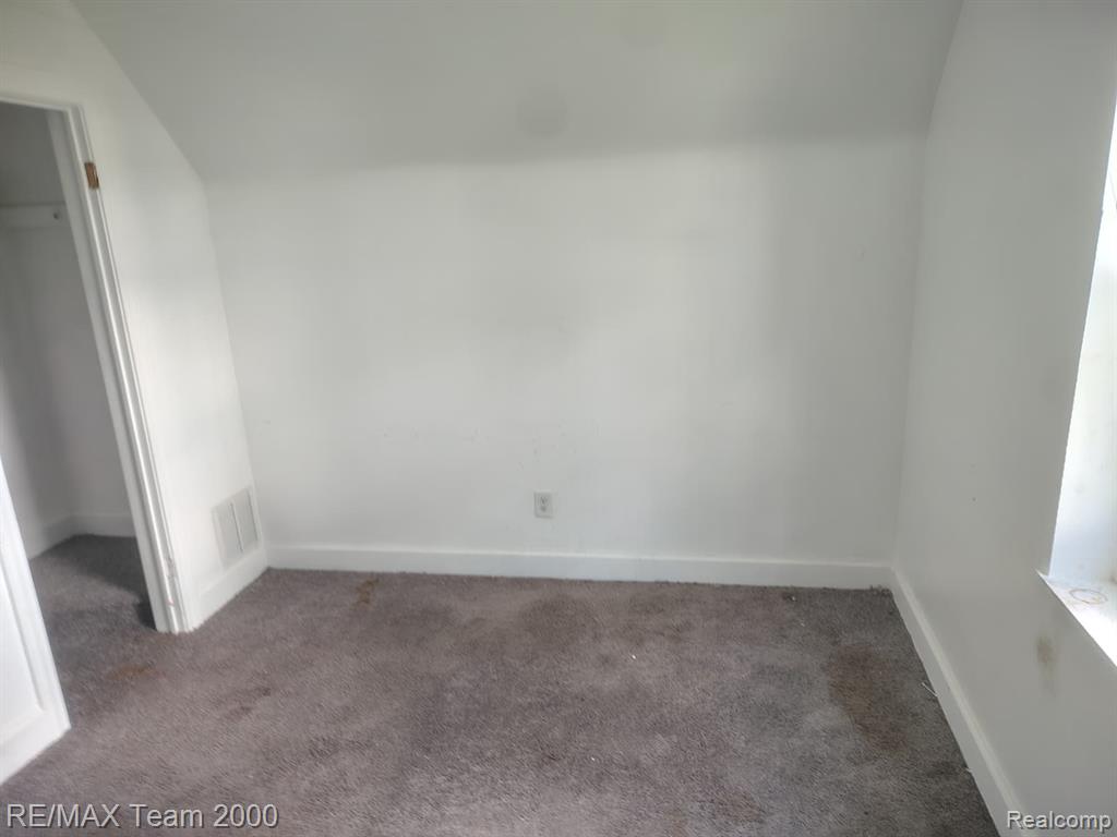 8860 Appoline Street, Detroit, MI 48228 — Photo 43