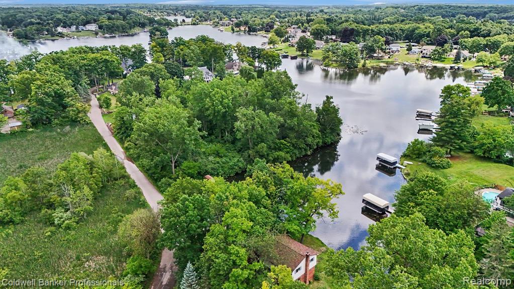 8965 Sherwood Drive, Davisburg, MI 48350 — Photo 27