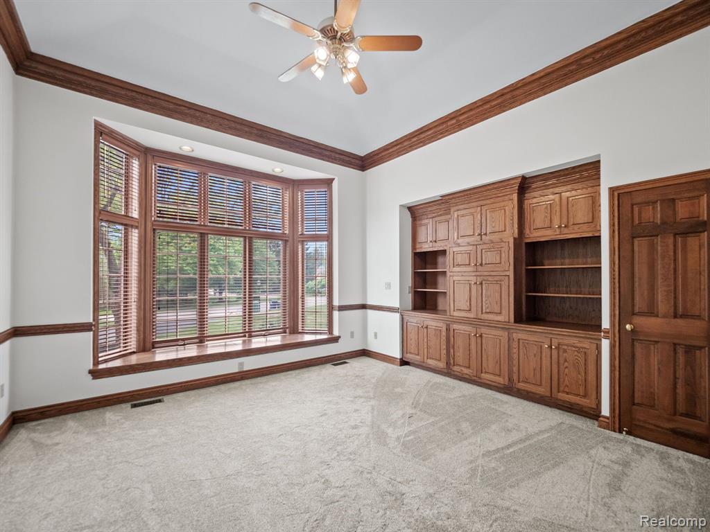 4932 SUSANS Way, Bloomfield Hills, MI 48302 — Photo 20
